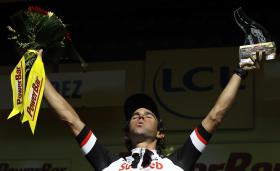 TOUR: MATTHEWS ‘BISA’, FROOME AINDA DE AMARELO