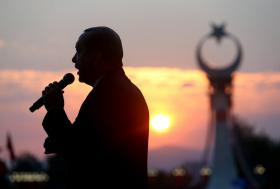 PRESIDENTE DA TURQUIA DIZ QUE ISRAEL NÃO PODE PISAR VALORES SAGRADOS DO ISLÃO