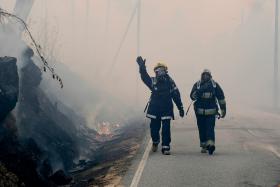 INCÊNDIO OBRIGA A CORTE DA CIRCULAÇÃO NA A25 JUNTO À GUARDA