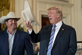 TRUMP ACUSA NEW YORK TIMES DE FRUSTRAR PLANO PARA MATAR LÍDER DO ESTADO ISLÂMICO