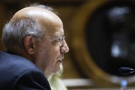 REUNIÃO ENTRE MINISTROS DA COMUNICAÇÃO SOCIAL SÓ DEPOIS DE BISSAU RETOMAR EMISSÕES DA RTP E RDP