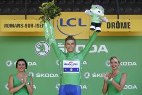 TOUR: O CAMISOLA VERDE MARCEL KITTEL ABANDONOU DEVIDO A QUEDA
