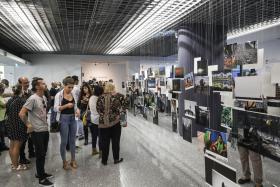 FOTOJORNALISTAS ENTREGAM DONATIVO A BOMBEIROS NA SEGUNDA-FEIRA