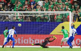 MÉXICO APURA-SE PARA AS ‘MEIAS’ DA GOLD CUP