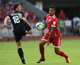 AC MILAN GOLEIA BAYERN MUNIQUE PARA A INTERNATIONAL CUP