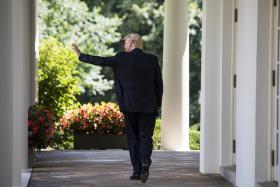 PRINCIPAL CONSELHEIRO DE TRUMP PARA O MÉDIO ORIENTE DEMITIDO