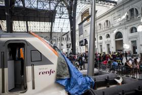 ACIDENTE FERROVIÁRIO EM BARCELONA PROVOCA QUASE 50 FERIDOS