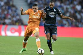 FC PORTO GOLEIA DEPORTIVO POR 4-0