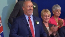 NDP EMPOSSADO COMO NOVO GOVERNO DA COLÚMBIA BRITÂNICA
