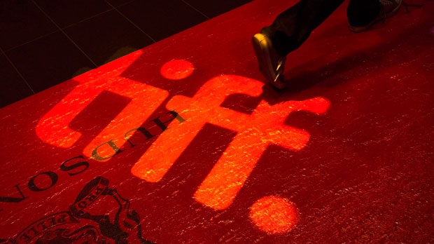 PROJETOS DE GEORGE CLOONEY E ANGELINA JOLIE NO TIFF