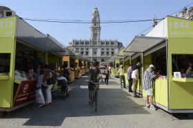 FEIRA DO LIVRO DO PORTO COM DEBATES, ‘SPOKEN-WORD’, TEATRO E MÚSICA NA PROGRAMAÇÃO