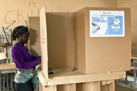 COMISSÃO ELEITORAL GARANTE APOIO A PERITOS DA UNIÃO EUROPEIA QUE VÃO ACOMPANHAR ELEIÇÕES ANGOLANAS