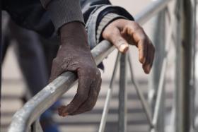 GNR RESGATA 87 MIGRANTES NO MAR EGEU DA GRÉCIA