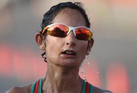 INÊS HENRIQUES SAGRA-SE CAMPEÃ DOS 50KM MARCHA DOS MUNDIAIS DE ATLETISMO, COM RECORDE MUNDIAL