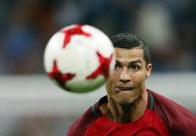 CRISTIANO RONALDO CANDIDATO A MELHOR FUTEBOLISTA MUNDIAL DA ÉPOCA