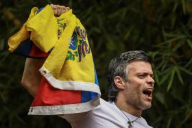 LÍDERES DA OPOSIÇÃO DA VENEZUELA LEVADOS PARA PARTE INCERTA PELA POLÍCIA SECRETA