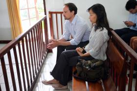 TRIBUNAL DE DÍLI VOLTA A ADIAR LEITURA DE SENTENÇA DE CASAL DE PORTUGUESES