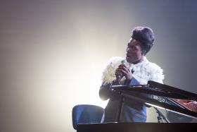 PAREDES DE COURA FECHA 25.ª EDIÇÃO COM BENJAMIN CLEMENTINE, TY SEGALL E FOALS