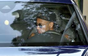 NEYMAR ASSINA PELO PSG POR CINCO ANOS