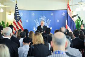 TRUMP FALOU “NUMA LINGUAGEM QUE KIM JONG-UN PODE COMPREENDER” — TILLERSON