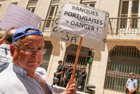 EMIGRANTES LESADOS DO BES VÃO REUNIR-SE COM BANCO DE PORTUGAL EM BREVE COM “MÃO CHEIA DE NADA”