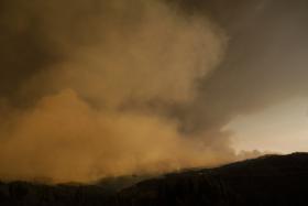 FOGO QUE LAVROU EM FONTES E CARVALHAL, ABRANTES, EM FASE DE RESOLUÇÃO