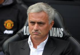 MOURINHO ADVERTE PARA GRUPO “PERIGOSO” E RECONHECE “DIMENSÃO E QUALIDADE” AO BENFICA