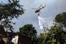 INCÊNDIOS OBRIGAM À RETIRADA DE 95 PESSOAS NA COVILHÃ — PROTEÇÃO CIVIL