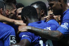 FEIRENSE BATE PAÇOS DE FERREIRA E SOMA PRIMEIRA VITÓRIA NA I LIGA