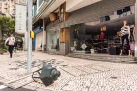 GOVERNO APOIA PEQUENAS E MÉDIAS EMPRESAS AFETADAS