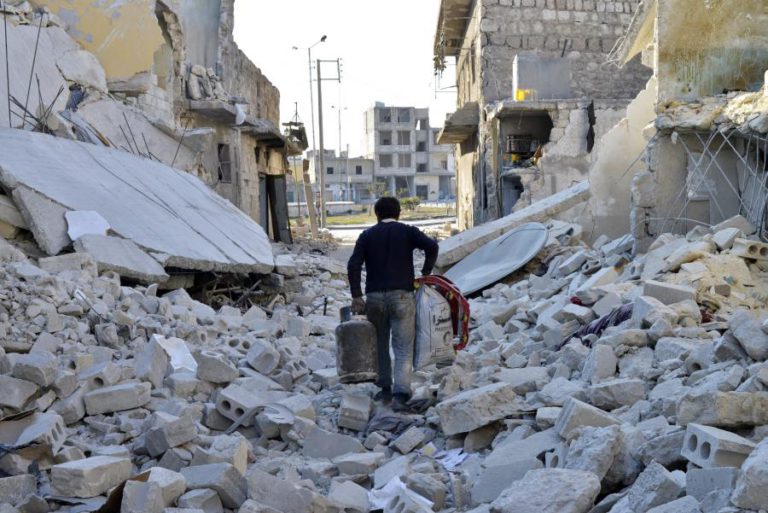 SÍRIA: PELO MENOS 39 CIVIS MORTOS E 110 FERIDOS EM BOMBARDEAMENTOS AÉREOS NA PROVÍNCIA DE DEIR EZZOR