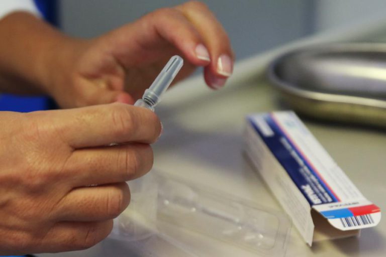 VACINA CONTRA A GRIPE GRATUITA PARA DIABÉTICOS E BOMBEIROS