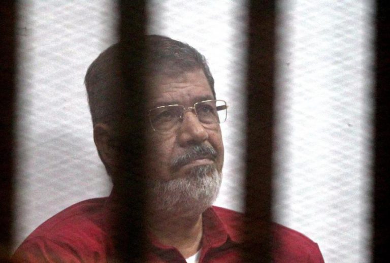 TRIBUNAL CONFIRMA PRISÃO PERPÉTUA PARA EX-PRESIDENTE DO EGITO MOHAMED MORSI