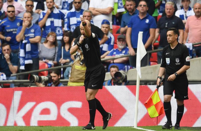 ÁRBITRO INGLÊS ANTHONY TAYLOR DESIGNADO PARA O FC PORTO-BESIKTAS