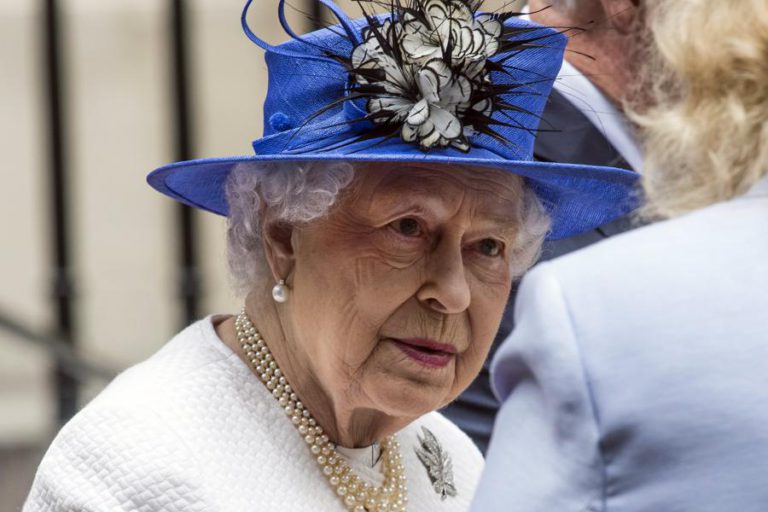 MARCELO ENVIOU MENSAGEM DE SOLIDARIEDADE À RAINHA ISABEL II