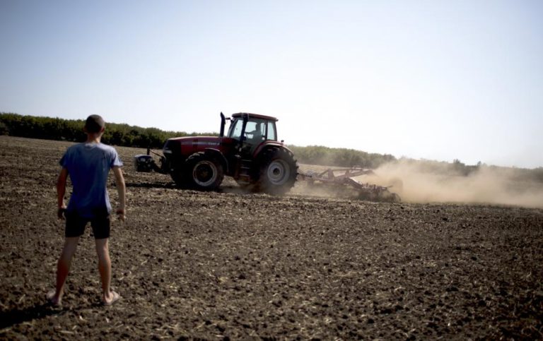ACIDENTE COM TRATOR AGRÍCOLA PROVOCA UM MORTO NO CONCELHO DA COVILHÃ