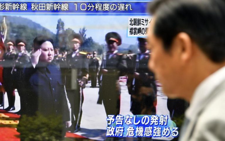 COREIA DO NORTE REIVINDICA ESTATUTO DE “NAÇÃO NUCLEAR INVENCÍVEL” EM DIA DE ANIVERSÁRIO