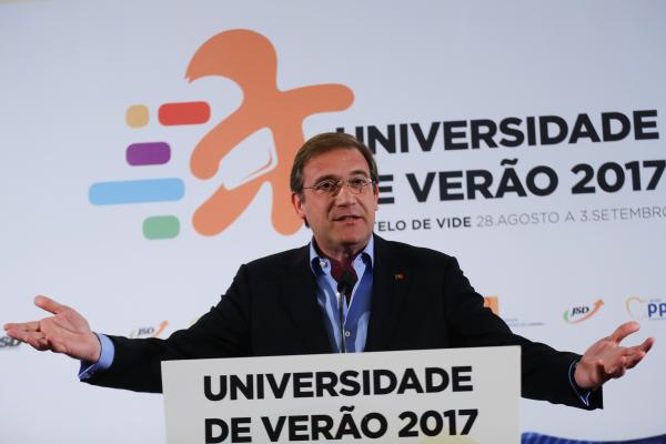 PASSOS CONSIDERA “SECUNDÁRIO” EVENTUAL CONSENSO ENTRE PSD E PS SOBRE OBRAS PÚBLICAS