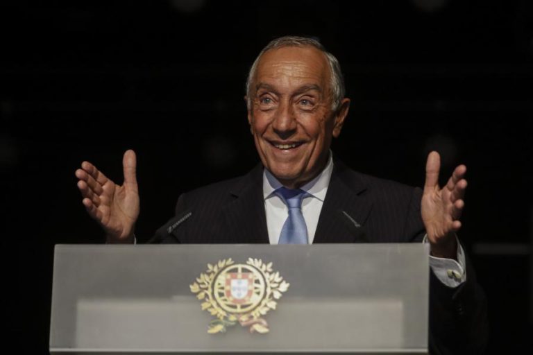 MARCELO FELICITA JUNCKER E CONCORDA QUE “O VENTO VOLTOU A SOPRAR” FAVORÁVEL À UNIÃO EUROPEIA