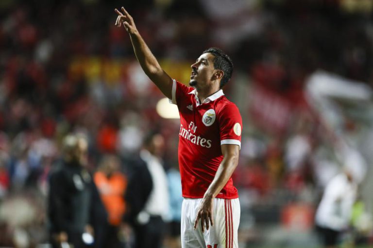 BENFICA VENCE PORTIMONENSE POR 2-1, DEPOIS DE ESTAR A PERDER