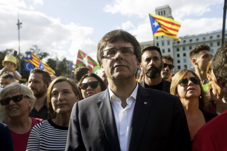 CHEFE DO GOVERNO DA CATALUNHA PEDE A MADRID QUE “DEIXE EM PAZ” POLÍCIA REGIONAL