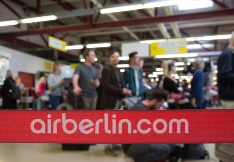 AIR BERLIN CANCELA 32 VOOS NO SEGUNDO DIA DE REVOLTA DOS PILOTOS