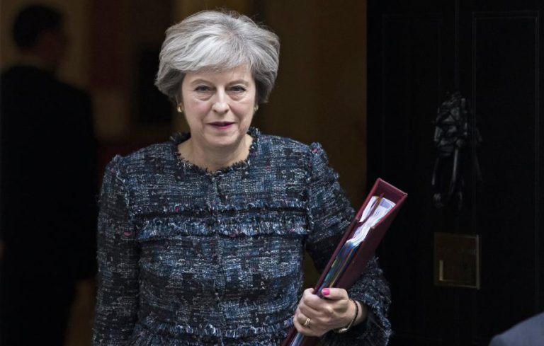 NÍVEL DE ALERTA ELEVADO PARA “CRÍTICO” — THERESA MAY