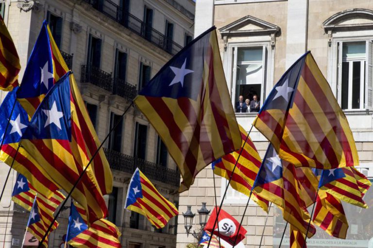 MAIS DE 700 AUTARCAS PRÓ-INDEPENDÊNCIA REUNIRAM-SE HOJE EM BARCELONA