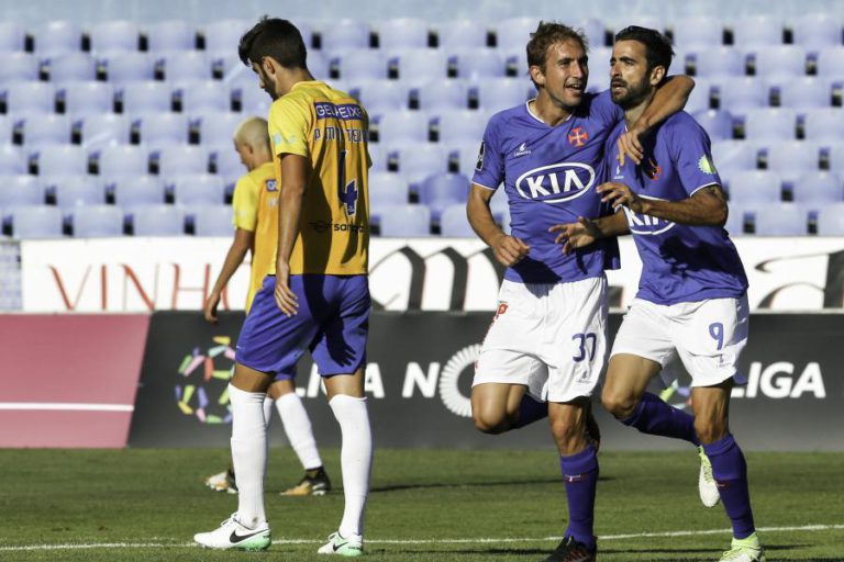 BELENENSES VENCE ESTORIL-PRAIA COM GOLOS DE TIAGO CAEIRO E ANDRÉ SOUSA