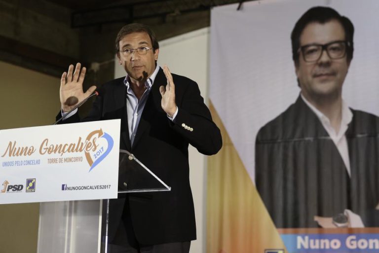 PASSOS DIZ QUE GOVERNO DEU RAZÃO A CAVACO E QUE “RETÓRICAS MENTIROSAS TÊM PERNA CURTA”