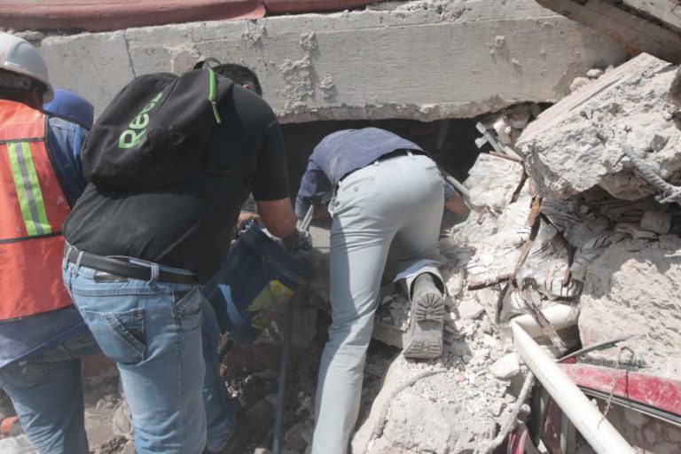 NÚMERO DE MORTES CONFIRMADAS NO SISMO DO MÉXICO SOBE PARA 79