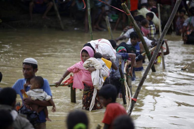 ONU ESTIMA QUE 470 MIL REFUGIADOS ROHINGYAS NO BANGLADESH PRECISAM DE ABRIGOS