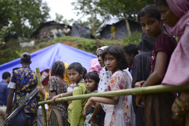 BANGLADESH INSTA ONU A AGIR CONTRA A VIOLÊNCIA NA BIRMÂNIA