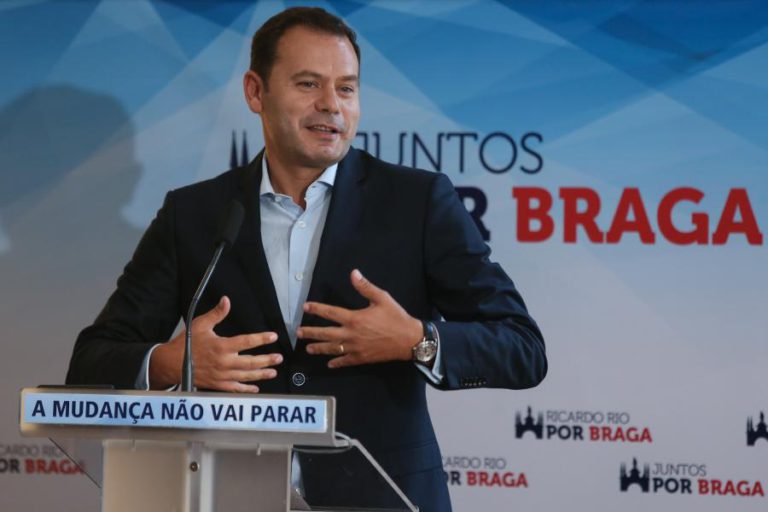 MONTENEGRO ACUSA COSTA DE SER MAIS RESPONSÁVEL PELA “CHEGADA DO ‘LIXO’ DO QUE PELA SUA LIMPEZA”